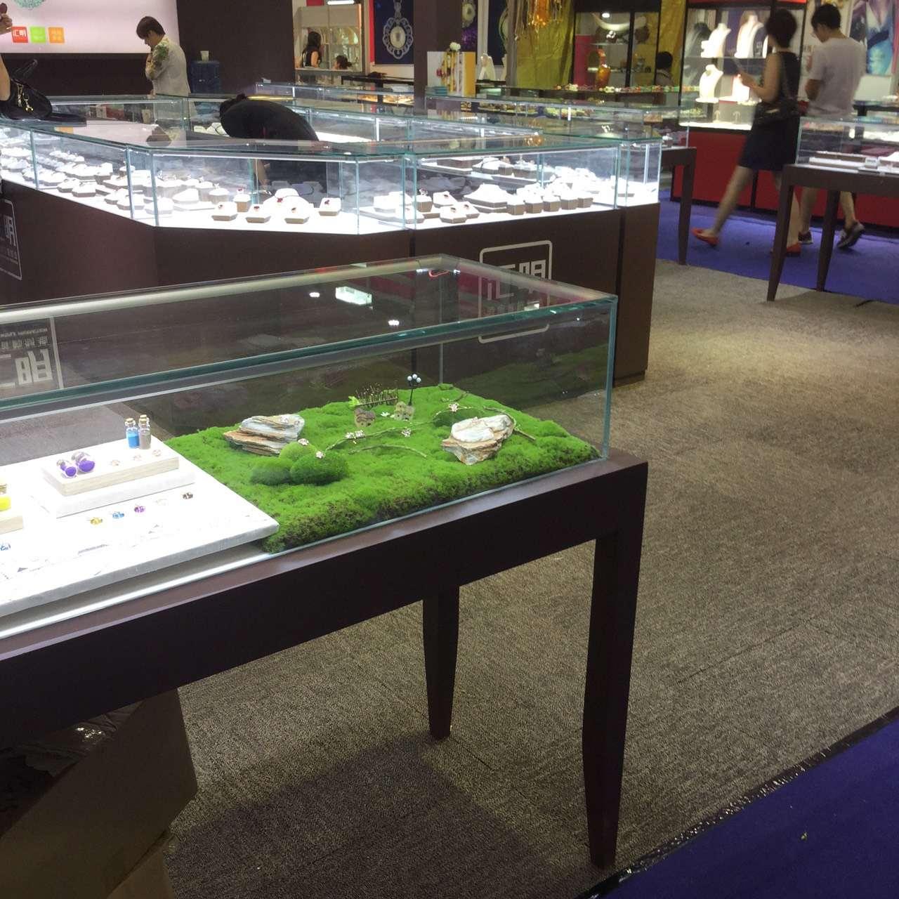 <a href='http://www.zbpack.com' target='_blank'>珠</a><a href='http://www.zbpack.com' target='_blank'>宝</a>柜台展架 <a href='http://www.zbpack.com' target='_blank'>珠</a><a href='http://www.zbpack.com' target='_blank'>宝</a>柜台展架